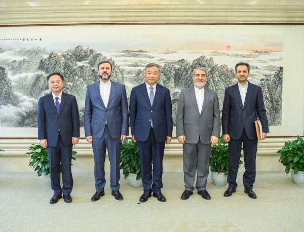 外交部副部长苗得雨：中方支持伊朗捍卫主权