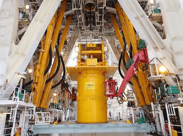 日本宣布从南鸟岛海域采掘到含稀土的淤泥 外交部回应